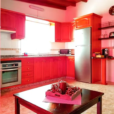 Modern In - 65 Sqm - Mountain View Apartament Puerto de Santiago (Tenerife)