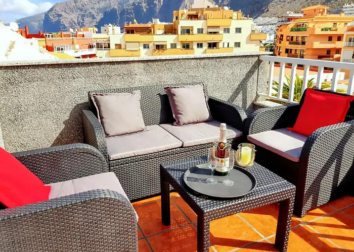 Apartment Modern Mountain View